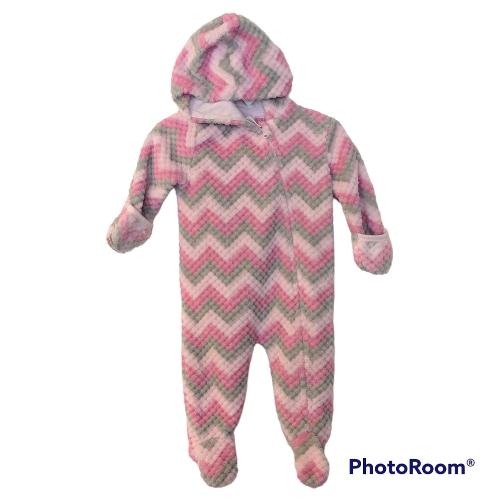Baby Little Beginnings Pink and Gray Chevron Hooded Bunting Suit 3 to 6 Months